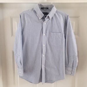 Like new Boys Dockers easy care oxford